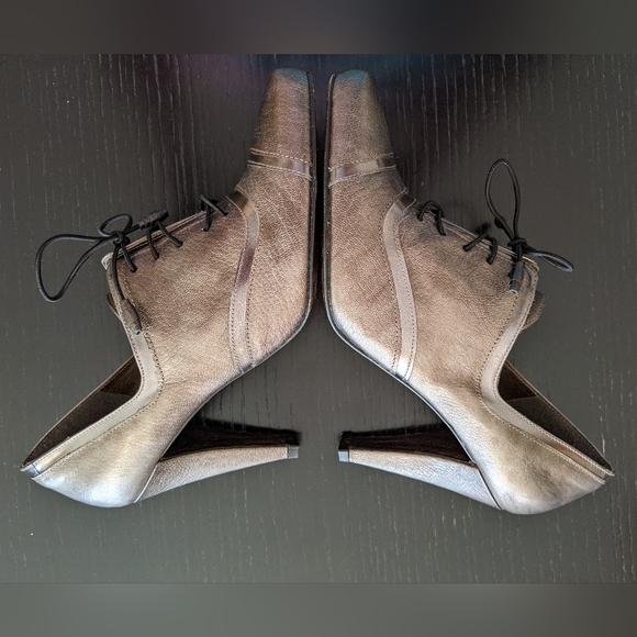 Excellent condition size 7 3" heels - Picture 4 of 11